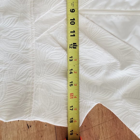 White Tapestry Dress - Picture 5 of 8